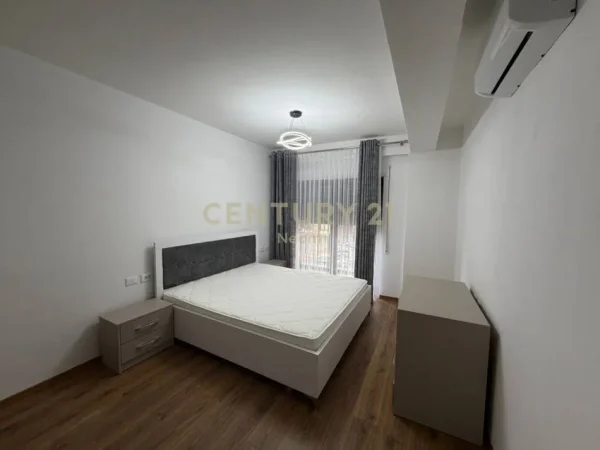 Tirane, jepet me qera apartament 2+1 Kati 1, 109 m² 800 € (Kodra e Diellit)
