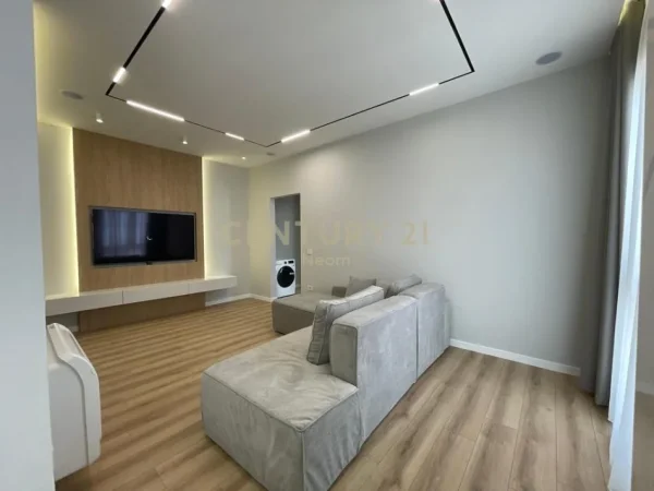 Tirane, jepet me qera apartament 1+1 Kati 3, 77 m² 1.250 € (Liqeni Thate)