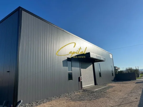 Tirane, jepet me qera ambjent biznesi Kati 0, 600 m² 3.200 € (RRUGA E RINASIT)