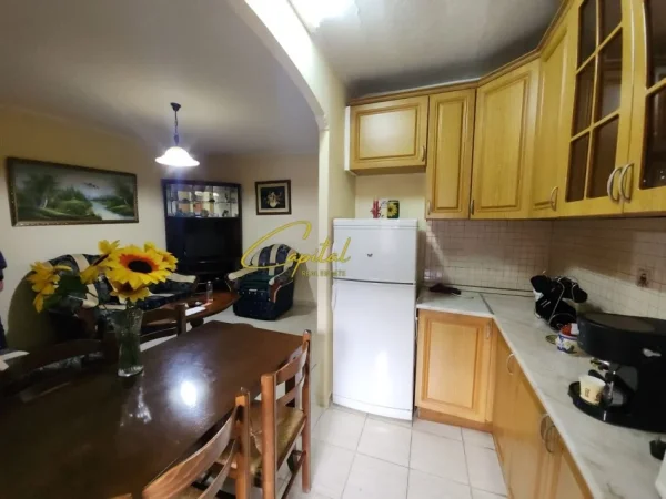 Tirane, shitet apartament 1+1 Kati 5, 50 m² 100.000 € (ALI DEMI)