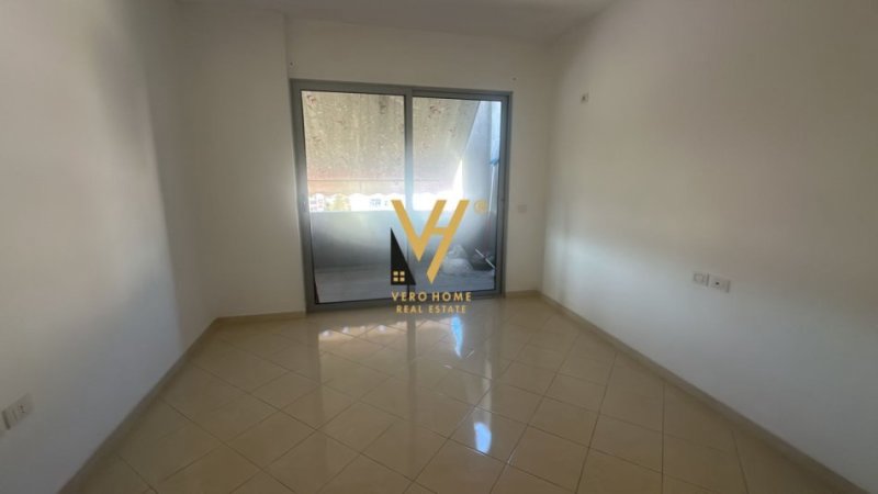 Tirane, jepet me qera apartament 2+1+Ballkon Kati 7, 110 m² 400 € (ASTIR)