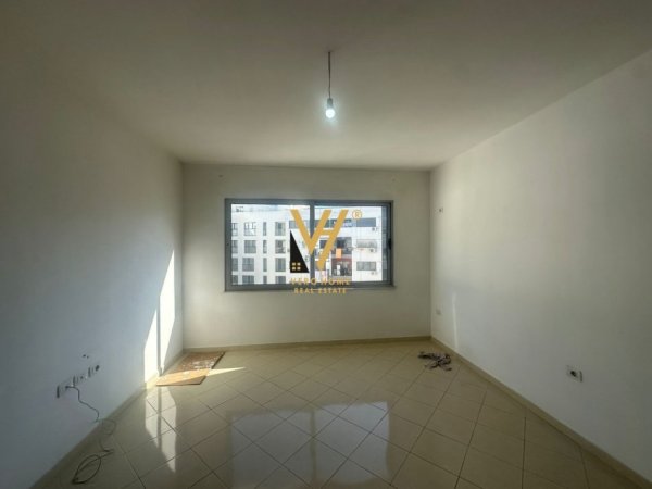 Tirane, jepet me qera apartament 2+1+Ballkon Kati 7, 110 m² 400 € (ASTIR)
