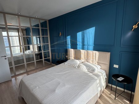 Tirane, jepet me qera apartament 1+1 Kati 8, 65 m² 550 € 