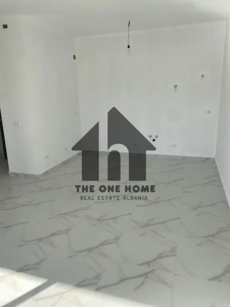 Tirane, jepet me qera dyqan Kati 0, 20 m² 400 € (Myslym Shyre)