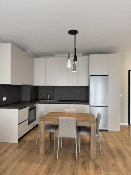 Tirane, jepet me qera apartament 1+1 Kati 10, 72 m² 700 € 