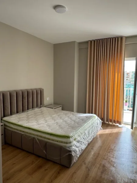 Tirane, jepet me qera apartament 1+1 Kati 10, 72 m² 700 € 