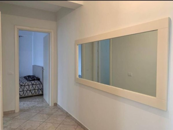 Tirane, jepet me qera apartament 2+1 Kati 2, 100 m² 700 € (Rruga Haxhi Hysen Dalliu)
