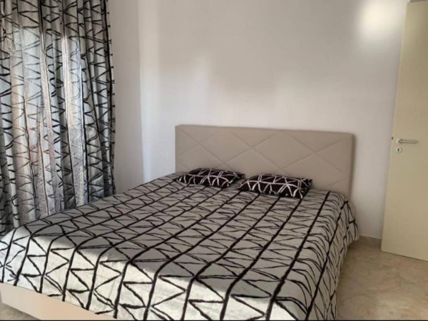 Tirane, jepet me qera apartament 2+1 Kati 2, 100 m² 700 € (Rruga Haxhi Hysen Dalliu)
