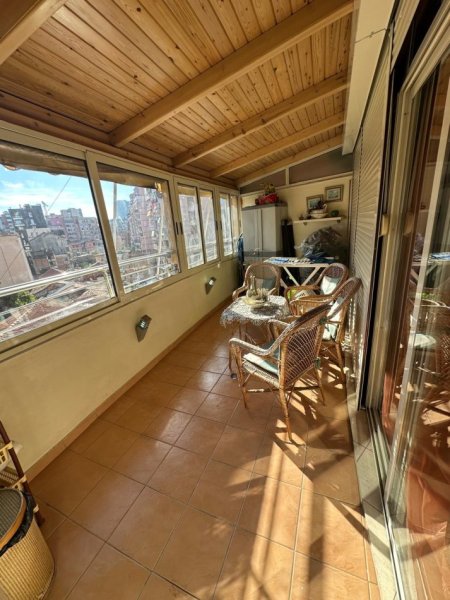 Tirane, jepet me qera apartament 2+1 Kati 4, 110 m² 700 € (Rruga Barrikadave)