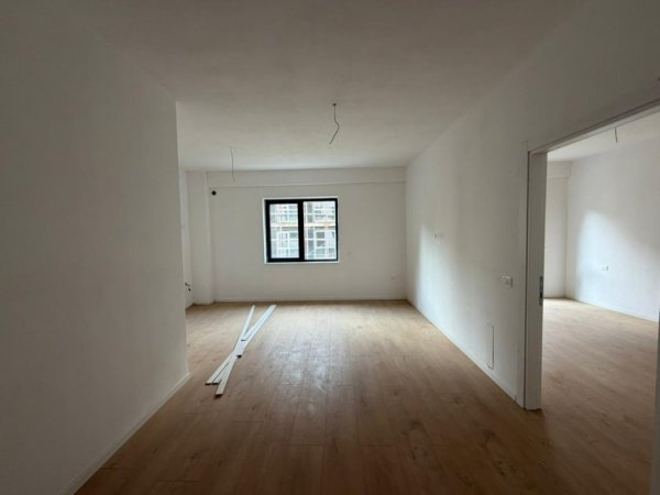Tirane, shitet apartament 1+1 Kati 3, 59 m² 118.000 € (Liqeni i Thate)