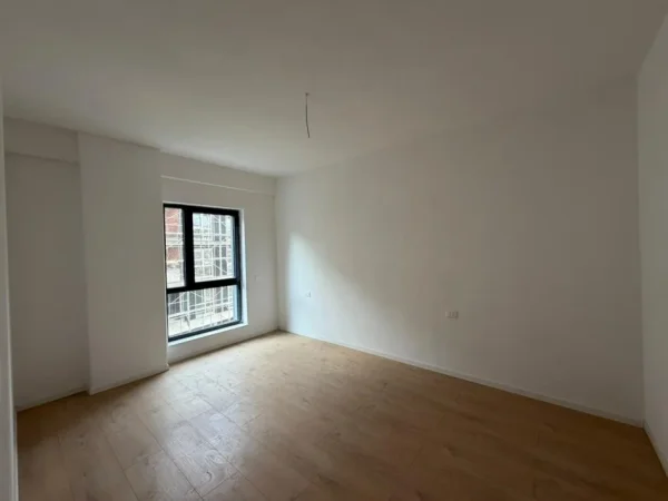 Tirane, shitet apartament 1+1 Kati 3, 59 m² 118.000 € (Liqeni i Thate)