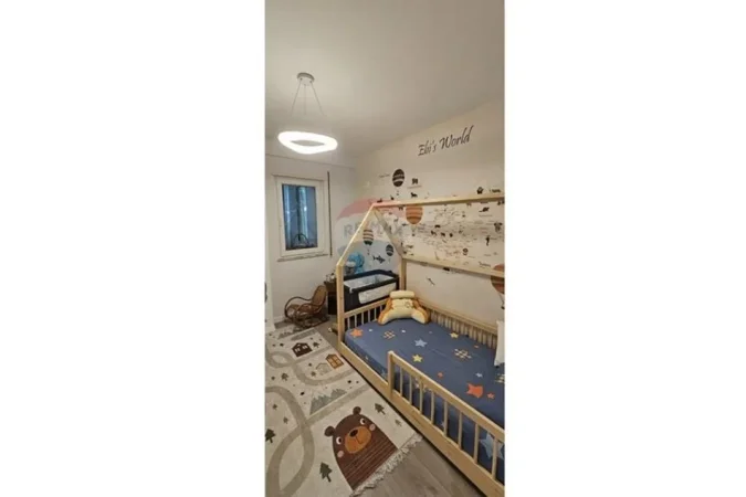 Tirane, shitet apartament 2+1 Kati 3, 105 m² 210.000 € (Rruga Ali Demi)