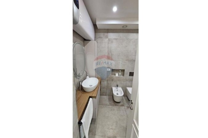 Tirane, shitet apartament 2+1 Kati 3, 105 m² 210.000 € (Rruga Ali Demi)