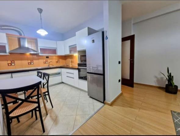 APARTAMNET 2+1+2 ME QIRA  KOMUNA E PARISIT  900 €