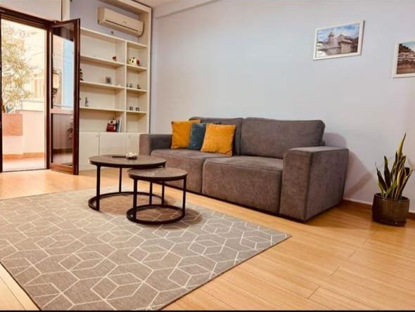 APARTAMNET 2+1+2 ME QIRA  KOMUNA E PARISIT  900 €