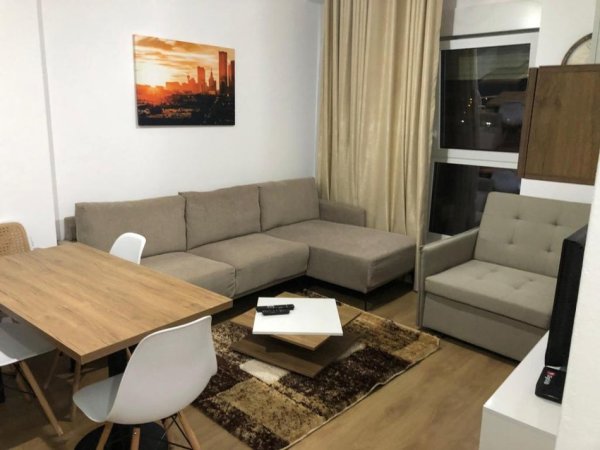 Tirane, jepet me qera apartament 1+1 Kati 6, 54 m² 450 € (Kompleksi Kaimi)