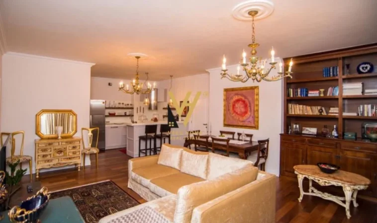 Tirane, shitet apartament 3+1+Ballkon Kati 1, 139 m² 450.000 € (BLLOK)