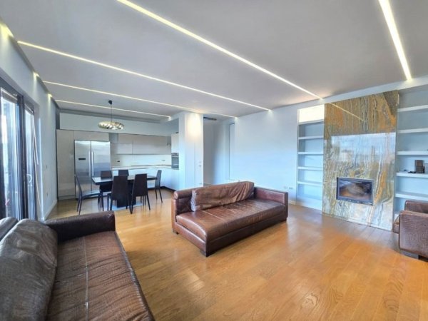 Tirane, shes apartament 2+1 , 190 m² 650.000 € (QENDËR)