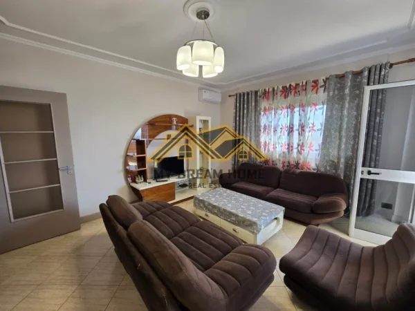 Durres, shitet apartament 2+1+Ballkon Kati 4, 135 m² (RRUGA E RE E PORTIT)