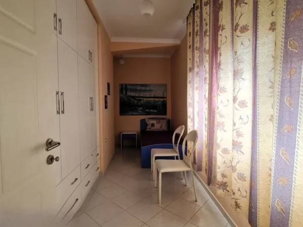 Tirane, jepet me qera apartament 2+1 Kati 8, 80 m² 650 € (ISH BLLOK)