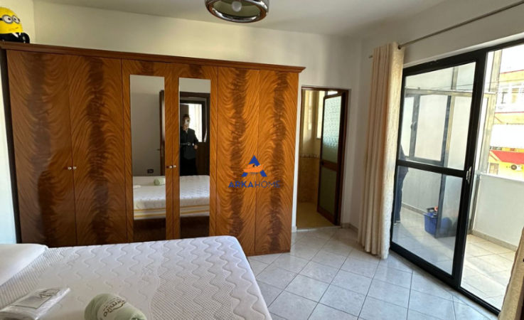 jepet me qera 2+1+Ballkon , 104 m² 500 €