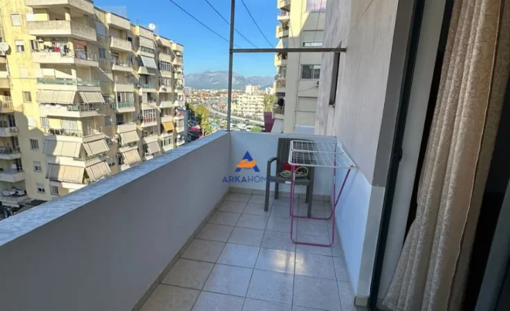 jepet me qera 2+1+Ballkon , 104 m² 500 €