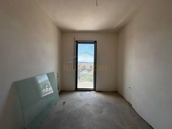 Tirane, shitet apartament 2+1+Ballkon Kati 8, 107 m² 177.500 € (Don Bosko)