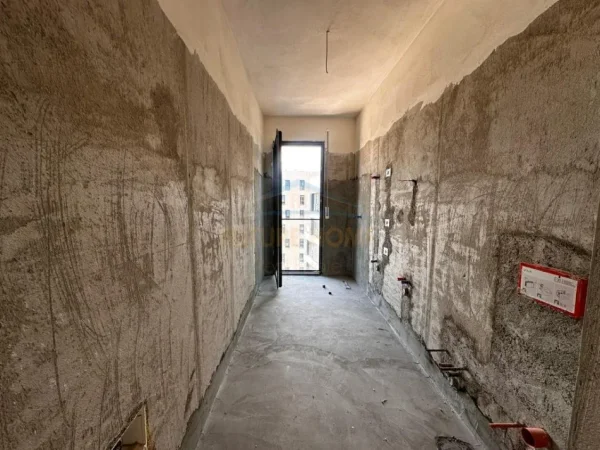 Tirane, shitet apartament 2+1+Ballkon Kati 8, 107 m² 177.500 € (Don Bosko)