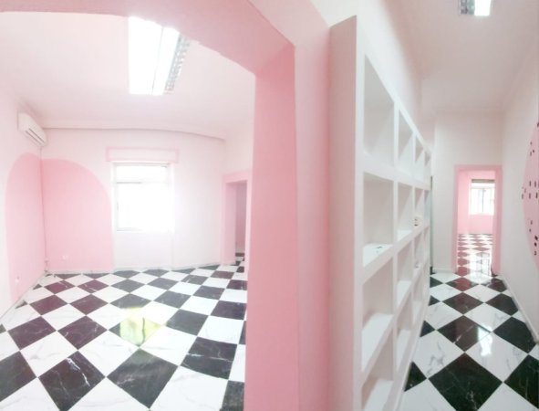 Tirane, jepet me qera ambjent biznesi ne Bllok , Kati 0, 80 m² 800 € (brigada e 8)