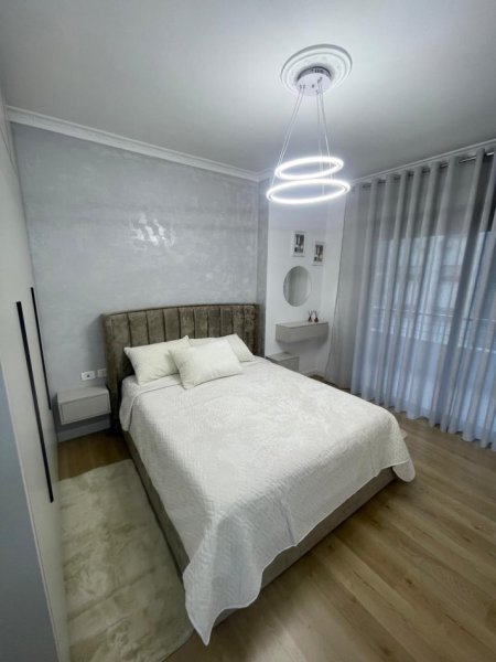Tirane, shitet apartament 2+1 , 101 m² 173.000 € 