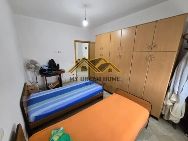 Durres, jepet me qera apartament 2+1+Ballkon Kati 7, 85 m² 450 € (QENDER ME PAMJE NGA DETI)