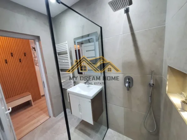 Durres, shitet apartament 1+1 Kati 4, 65 m² 116.000 € (RROTA E KUQE PLAZH)