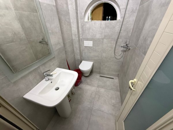 !!!!!ULET CMIMI me qera apartament 1+1+Ballkon Kati 4, 50 m² 45.000 LEKE  (Rruga Vaso Pasha)