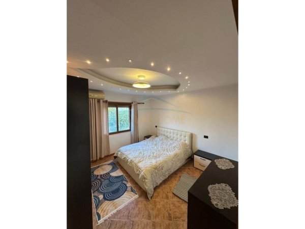 Qera, Apartament 2+1+Post Parkimi, Kombinat, Tiranë 350 €