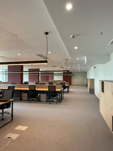 Tirane, jepet me qera zyre ,