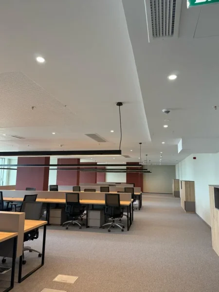 Tirane, jepet me qera zyre ,