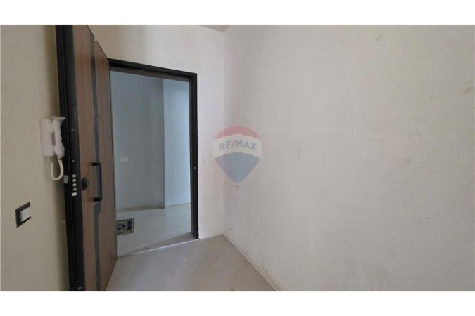 Vlore, shitet apartament 4+1 Kati 7, 102 m² 280.000 € (Pas Da Vinci - Lungo Mare, Vlorë)