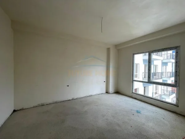 Tirane, SHITET 1+1+Ballkon Kati 5, 64 m² 105.000 € (RRUGA E DIBRES)