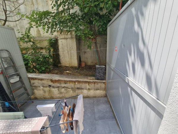 Shiten,3 Garsoniere, Liqeni i Thatë, Tiranë - 230000€ | 120 m²
