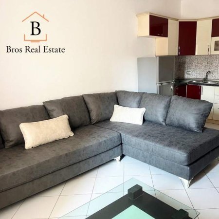 Tirane, jepet me qera apartament 2+1+BLK Kati 8, 110 m² 40.000 Leke (Faik Konica)