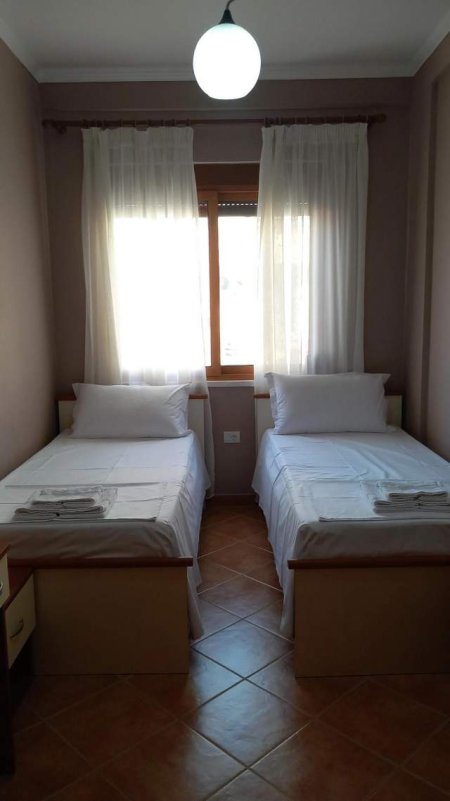 Golem, jap me qera apartament ne plazh Kati 3, 82 m²  (Rruga Tirana)