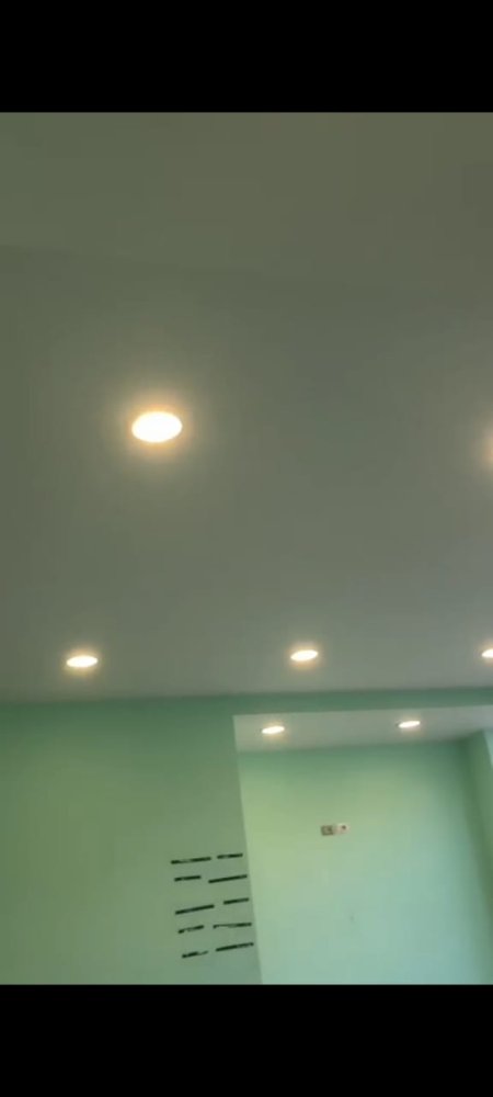 Tirane, jepet me qera ambjent biznesi Kati 2, 48 m² 500 Euro (Bulevardi Bajram Curri)