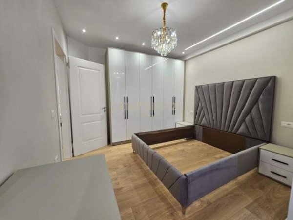 Tirane, shes apartament Kati 4, 120.000 Euro (shkolla e  baletit)