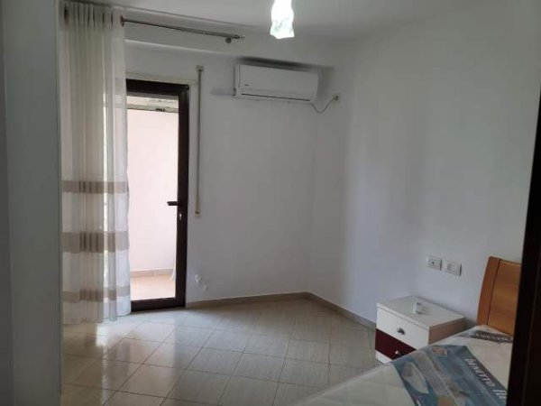 Tirane, ofert apartament 2+1+A+BLK Kati 3, 90 m² 400 Euro (Rr Haxhi Hysen Dalliu)