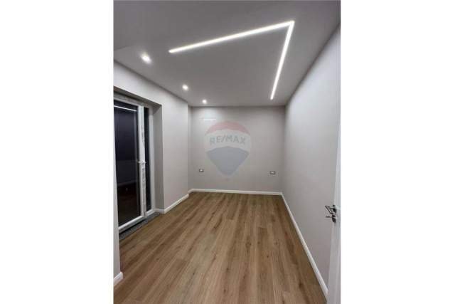 Tirane, shitet apartament 2+1+BLK Kati 3, 107 m² 225.000 Euro (Maargarita Tutulani)