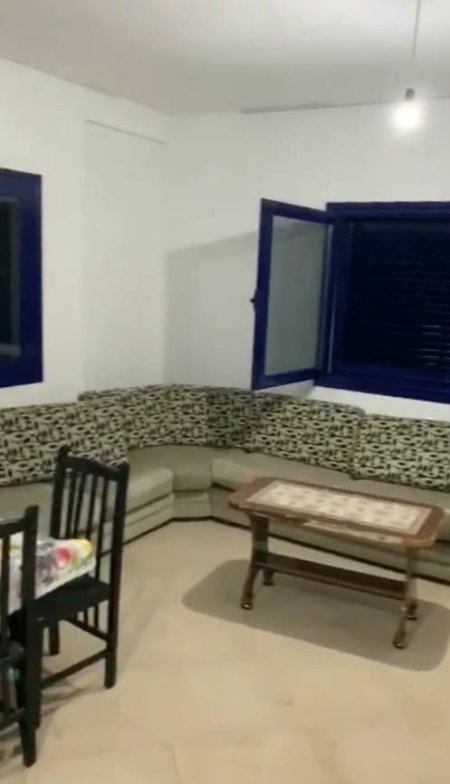 Tirane, jepet me qera Vile 1+1+A Kati 2, 250 Euro (Rruga Ali Shefqeti)