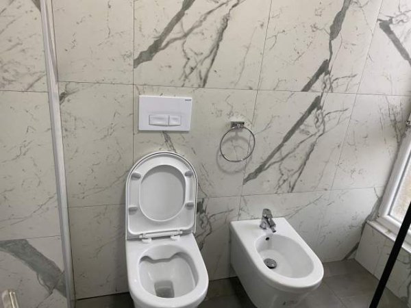 Tirane, jepet me qera apartament 2+1+BLK Kati 6, 90 m² 500 Euro (Rruga 5 Maji)