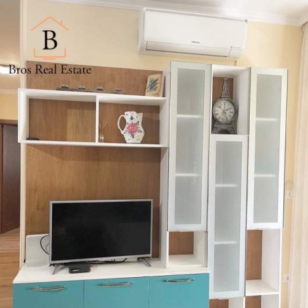 Tirane, jepet me qera apartament 2+1+BLK Kati 7, 87 m² 450 Euro (Lulishtja)