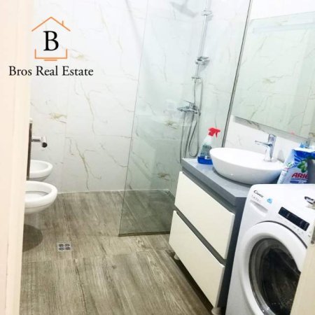 Tirane, jepet me qera apartament 1+1+BLK Kati 2, 65 m² 420 Euro (Selvia)