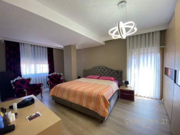 Tirane, jepet me qera apartament 2+1+A+BLK Kati 9, 130 m² 1.200 Euro (rruga e barrikadave)